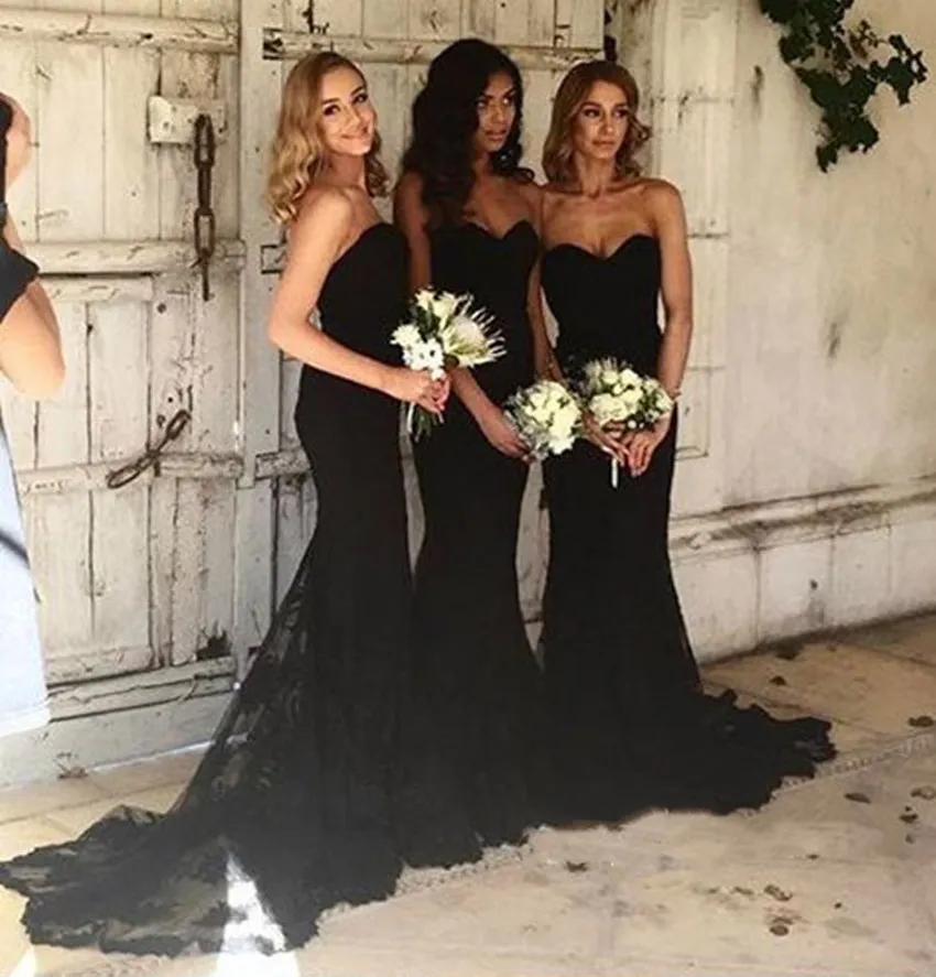 Boho Black Bridesmaid Dresses Lace Appliques Sweetheart Zipper Back Golvlängd Elegant Mermiad Vintage Klänning För Bröllopsfest