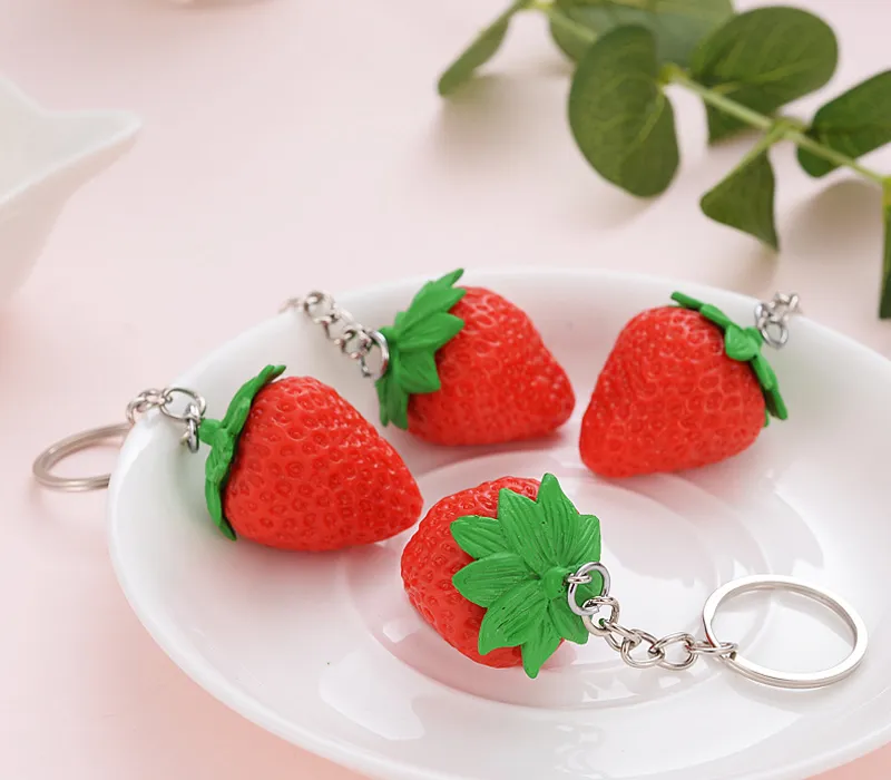 50 Stück Obst Schlüsselanhänger, Kleine Erdbeere, Niedlicher