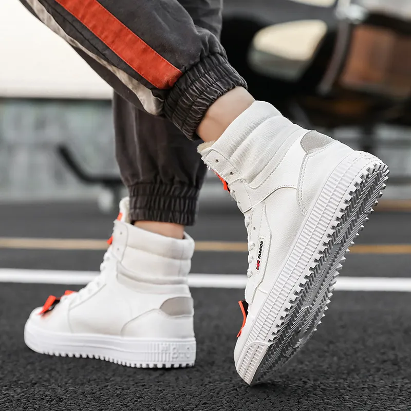 Fashion Boots Handsome Stitching Men Shoes Outdoor High Top Casual Breathable Spring Non-slip Men`s K3