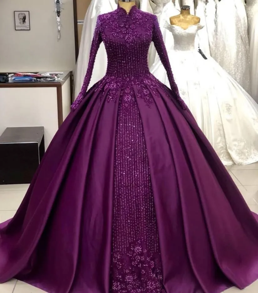 Purpurowe Muzułmańskie Suknie Wieczorowe Wysokiej Neck Koronki Appliqued Koraliki Z Długim Rękawem Suknia Balowa Suknia Z Darmowymi Petticoat Custom Formal Party Nosić