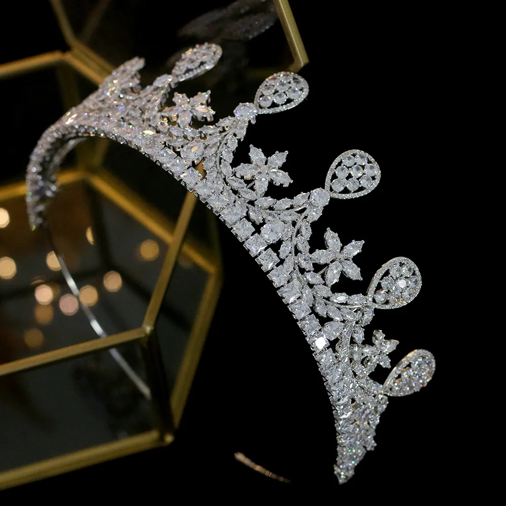 Högkvalitativ kristall kubisk zirkoniumbröllop brud tiara lyxig krona tiara kvinnor dansparti hår tillbehör212b