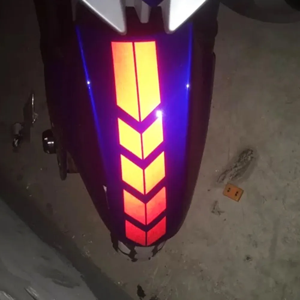 Adesivi riflettenti moto Ruota sul parafango Impermeabile Sicurezza Avviso Arrow Nastro Decalcomanie auto Accessori moto decorazione