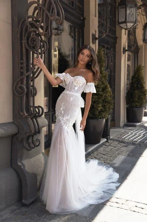 2020 Julie Vino Abiti da sposa a sirena Sweetheart Applicazioni in pizzo Sweep Train Beach Abito da sposa Boho Custom Made Robes De Mariee223z