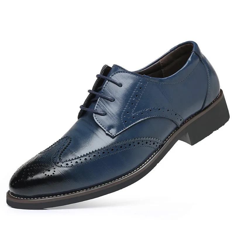 Tamanho 38-48 Marca Brogue Esculpido Homens De Couro Genuíno Whole Cut Oxford Sapatos Clássicos Lace Up Wedding Party Man Marrom Vestido Sapatos