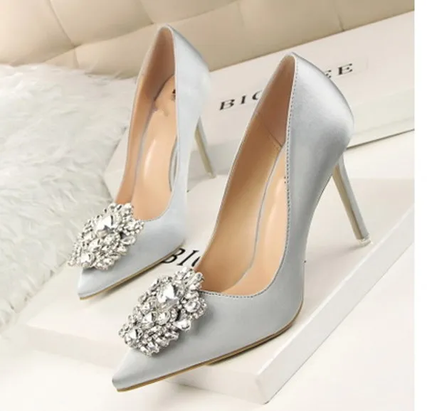 Dark Green Women Designer Shoes Comfortable Wedding Bridal Shoes Sheepskin High Heels Shoes For Wedding 2019 New Evening Party Prom Wear From 56 78 DHgate