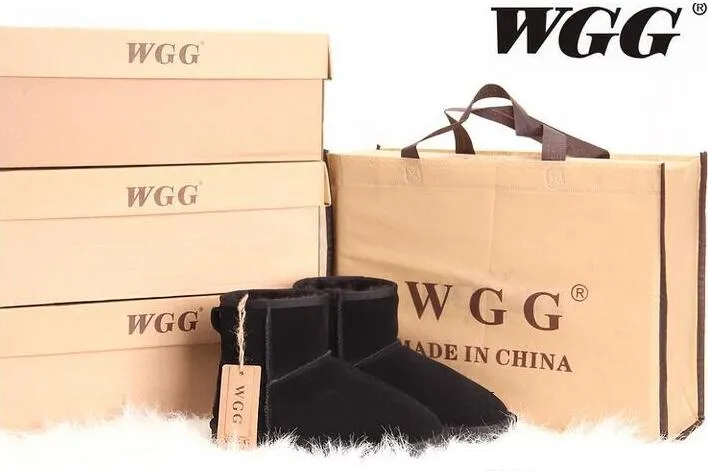2019 뜨거운 판매 새로운 클래식 디자인 UWGG AUS GIRL 여성 스노우 부츠 U582501 짧은 여성 부츠 따뜻한 부츠 유지 US3-12 무료 배송