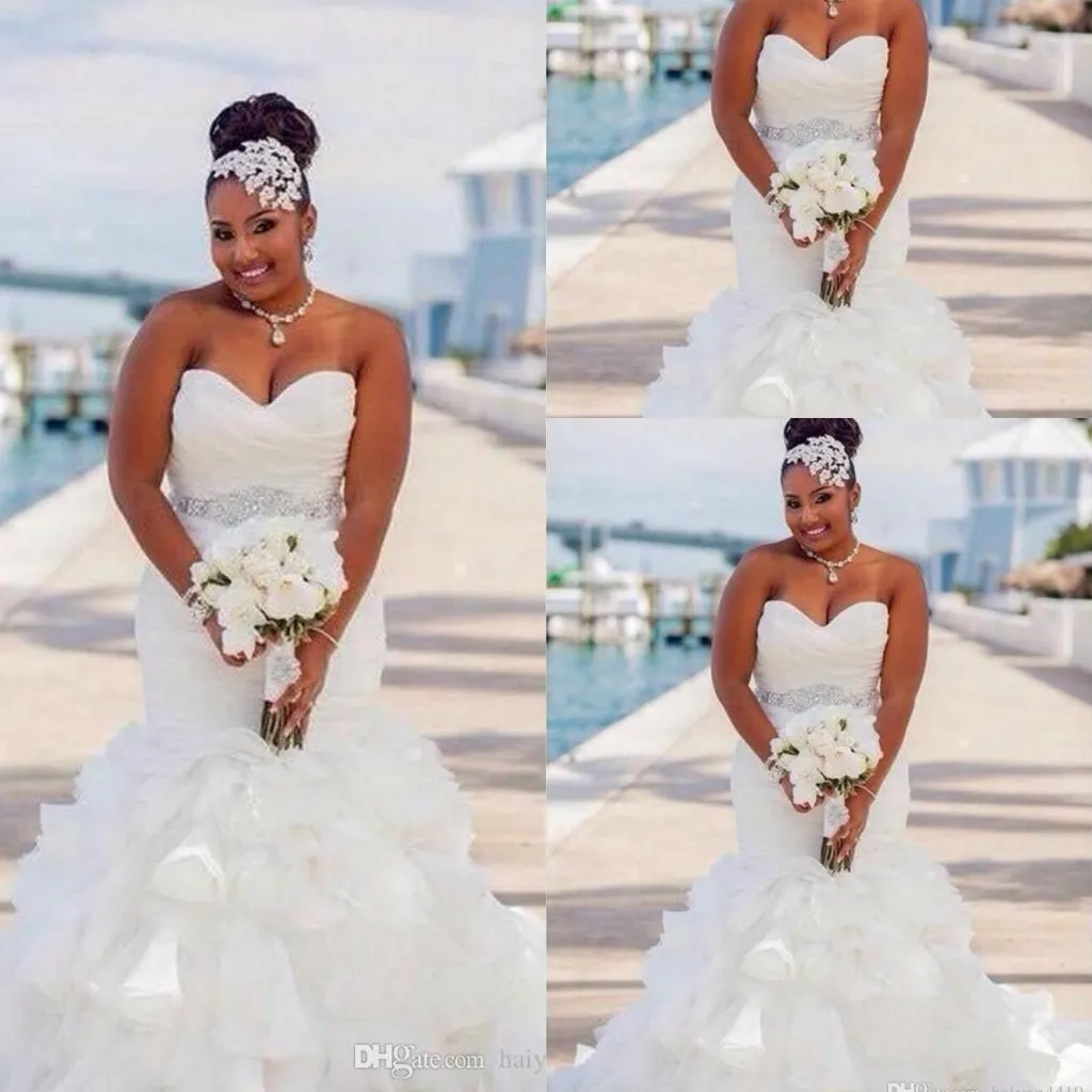 Vintage Plus Storlek Afrikanska Mermaid Bröllopsklänningar Sweetheart Sashes Crystal Beaded Belt Organza Ruffles Tiered Custom Formal Bridal Gowns