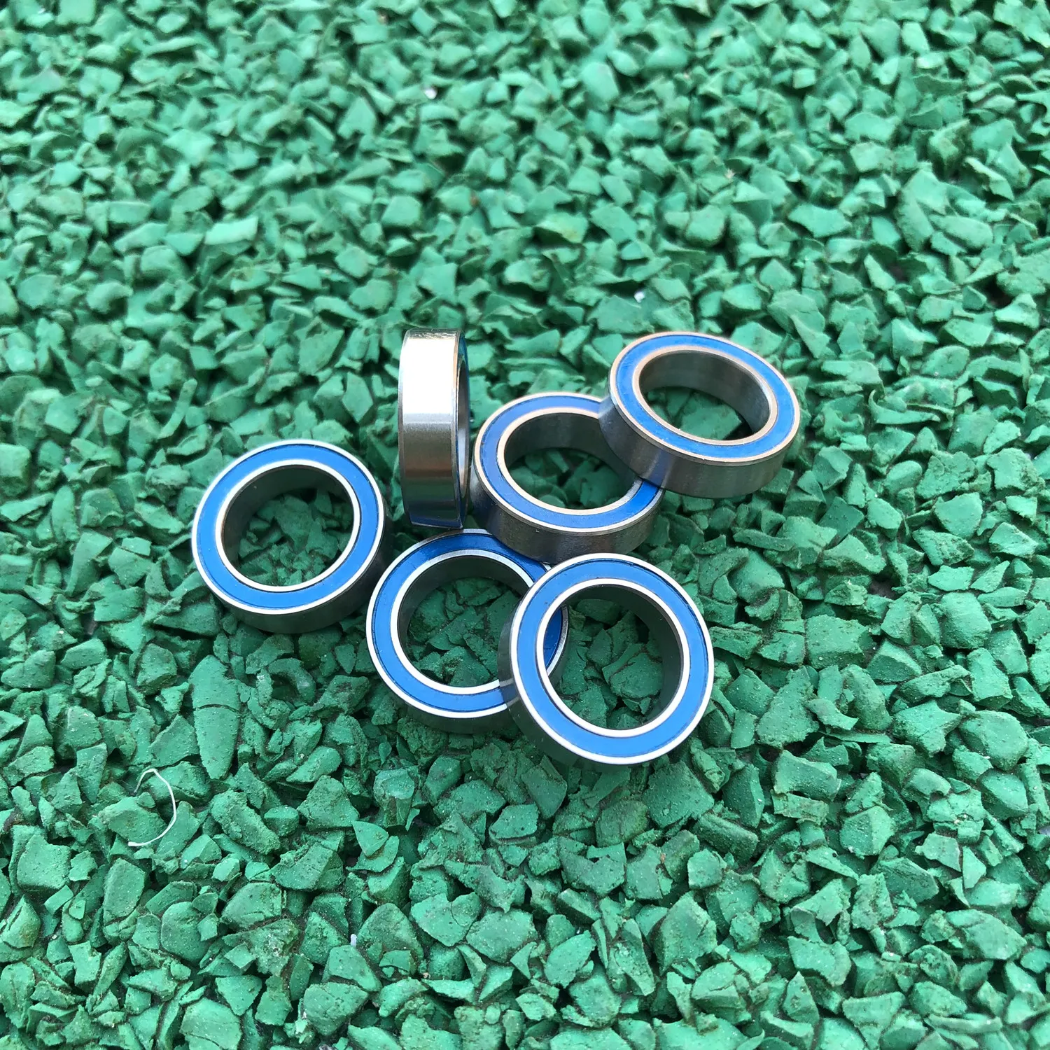 50pcs / lot 6706-2RS 30x37x4 caoutchouc bleu scellé roulements rigides à billes à paroi mince 6706RS 6706 2RS 30x37x4 mm