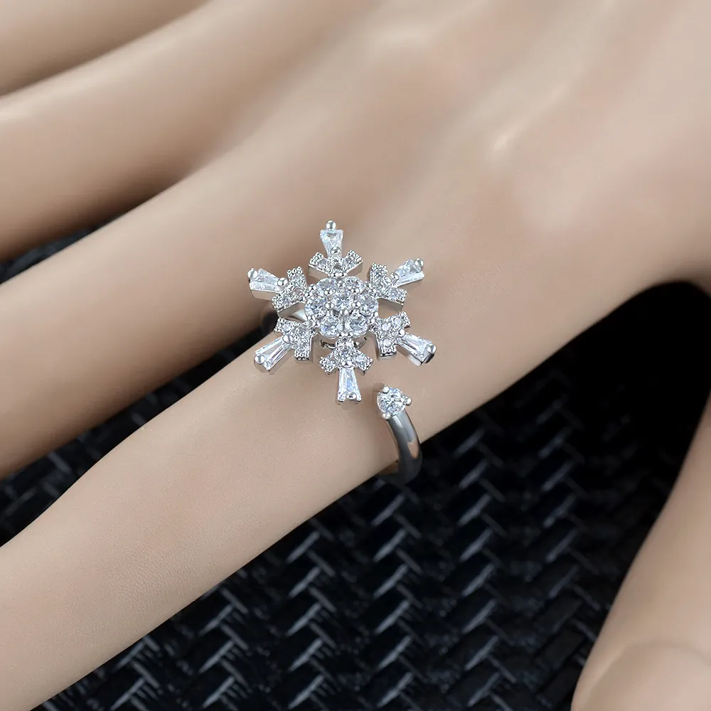 Donne Bianco Zircone Crystal Snowflake Fike Finger Anelli Apertura regolabile Anelli per il fidanzamento Natale regalo di nozze personalità classica