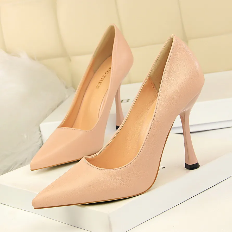Vendita calda-scarpe donna tacchi alti bianchi scarpe san valentino zapatos elegantes de mujer pompe scarpe da donna pompe nere tacchi alti talon femme