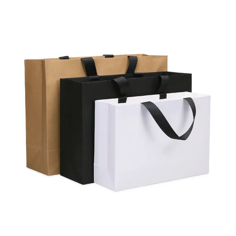 Sacchetto di carta Kraft Balck White Kraft di alta qualità con borse per feste per matrimoni manette Scarpe in stoffa alla moda sacchetti di carta da regalo all'ingrosso LX2976