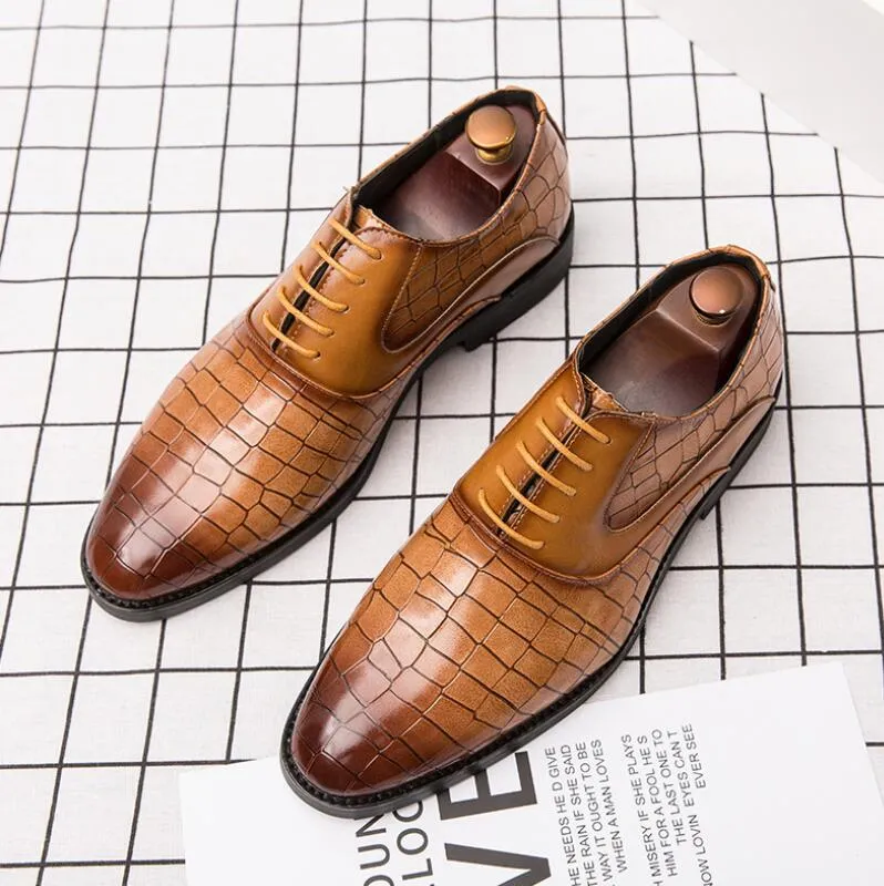2020 럭셔리 디자이너 악어 패턴 남성 공식 신발 남성 웨딩 파티 브로그 신발 고품질 비즈니스 가죽 신발 큰 크기