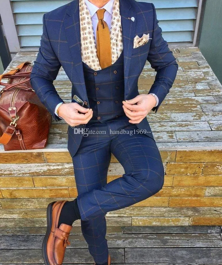 Beau bleu Plaid smokings marié Notch Lapel Groomsmen Hommes de mariage / bal / dîner Best Man Blazer (Veste + Pantalon + Gilet + Tie) K115