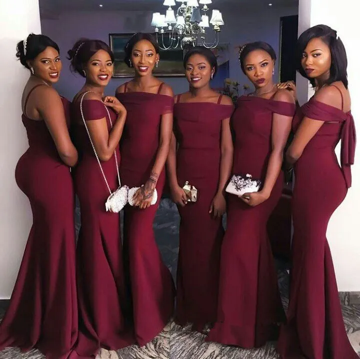 Sexig Burgundy Mermaid Bridesmaid Dresses Spaghetti Maid of Honor Gown Golvlängd Bröllopsfestklänning Plus Storlek