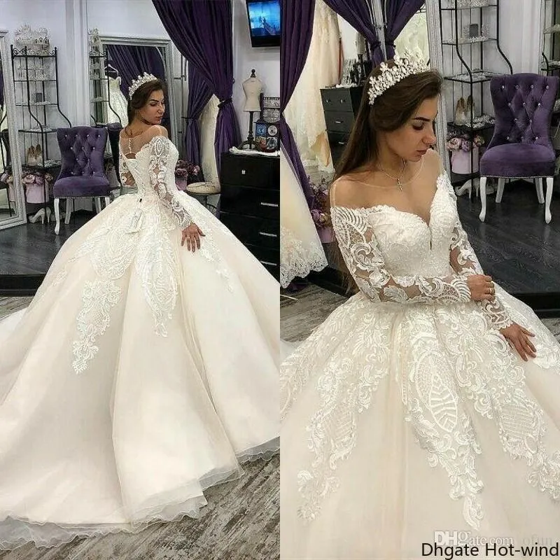 Luxury Princess Scoop Neck Lace Tulle Court Train Wedding Gowns Applique Beads Long Sleeve Ball Gown Wedding Dresses