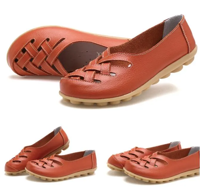 الربيع الصيف الترفيهية الأم شاطئ تسرب المياه الأحذية الجلدية شقة كعب ممرضة الأحذية صنادل أحذية النساء جوفاء ل