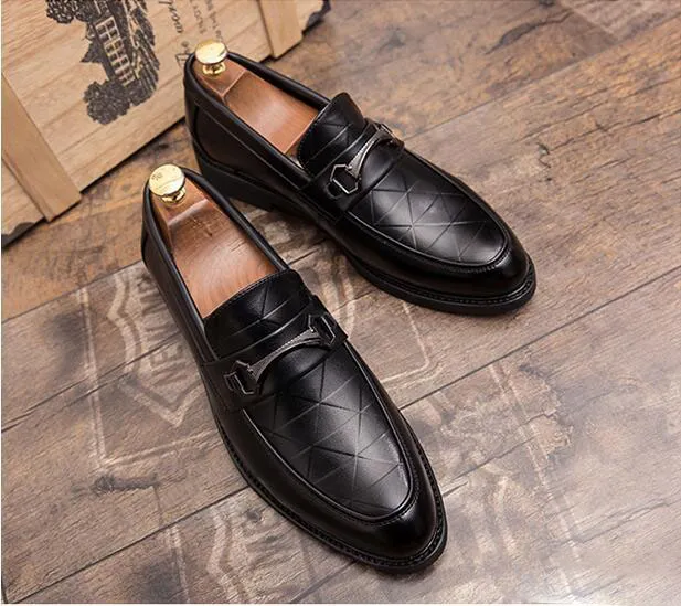 Italian style Men Formal Business Brogue Shoes Luxury Men`s Crocodile Dress Shoes Male Casual Genuine Leather Wedding Party Loafers W361