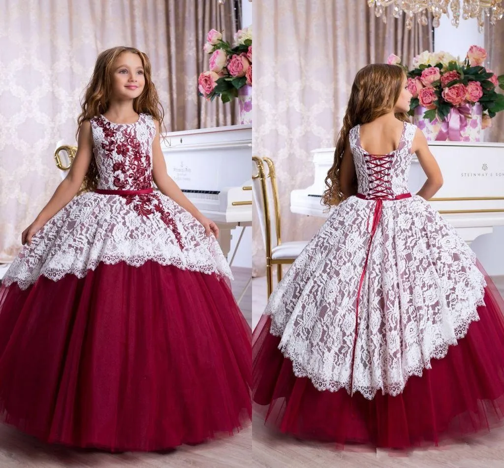 2019 New Arrival Puffy Flower Girl Dresses For Weddings Burgundy White Lace Appliques Beaded Tiered Girls Pageant Dress Kids Communion Gowns