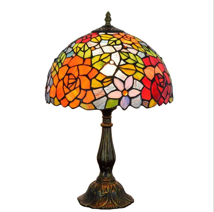 Ligting Facture Tiffany-Tischlampe für Wohnzimmer-Dekor, Buntglas, europäischer Barock, klassisches Blumenmuster