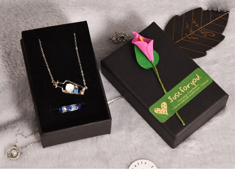 50pcs kreative schwarze Halskette Armbänder Ringe Bolzen Schmuck Aufkleber Calla Deckel Geschenkbox Ornament Box Verschiedene Größen