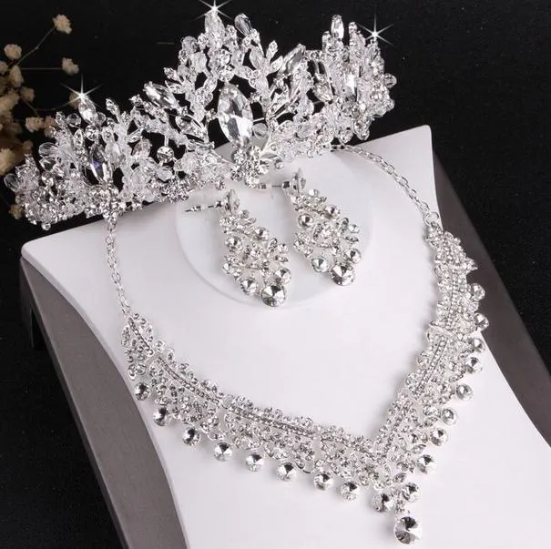 The best-selling high-end bride wedding crown necklace earrings three-piece set designer white crystal handmade fine craft 