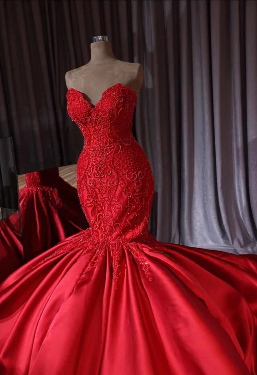 Luxury Dubai Red Beaded Mermaid Wedding Dresses 2020 New Lace Crystal Trumpet Bridal Gowns Royal Train Sweetheart Robe De Mariee