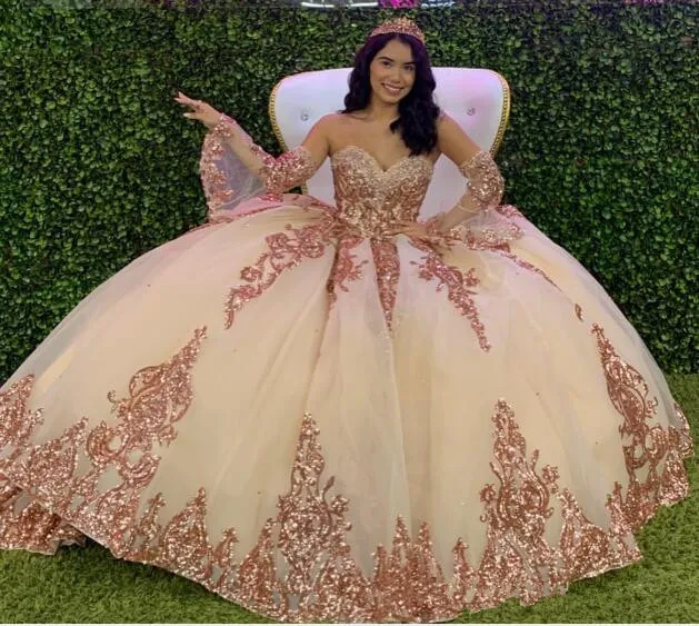 Розовое золото Sparkly Quinceanera Пром платья 2020 бальное платье Современные Милая Кружева Аппликации Пайетки Тюль Vintage партии вечера Сладкие 16 Платье