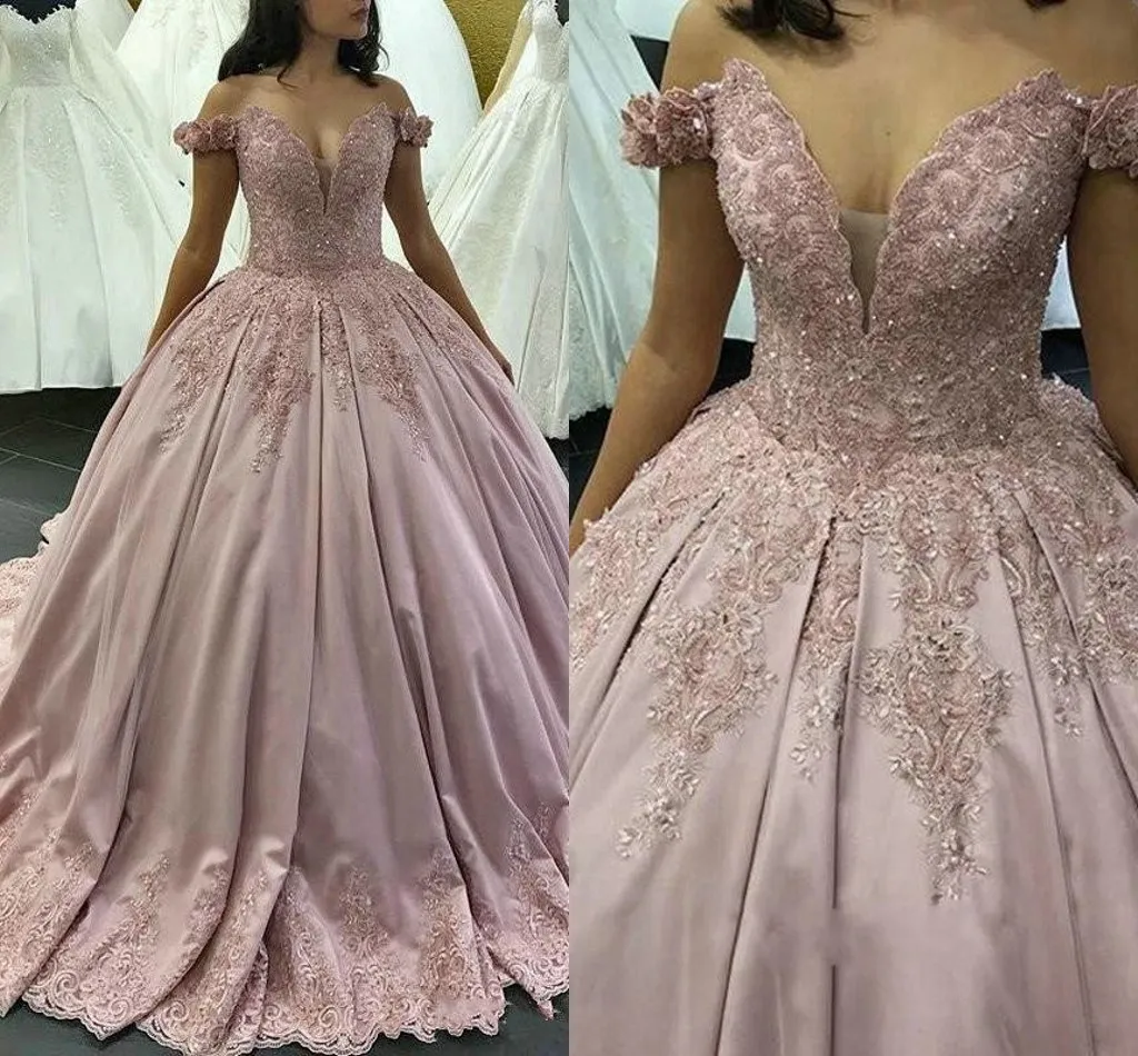 Robes de bal à l'épaule robe de Quinceanera 2023 broderie perlée dos nu robes de graduation pas cher robe de bal 6e année pour Sweet 16