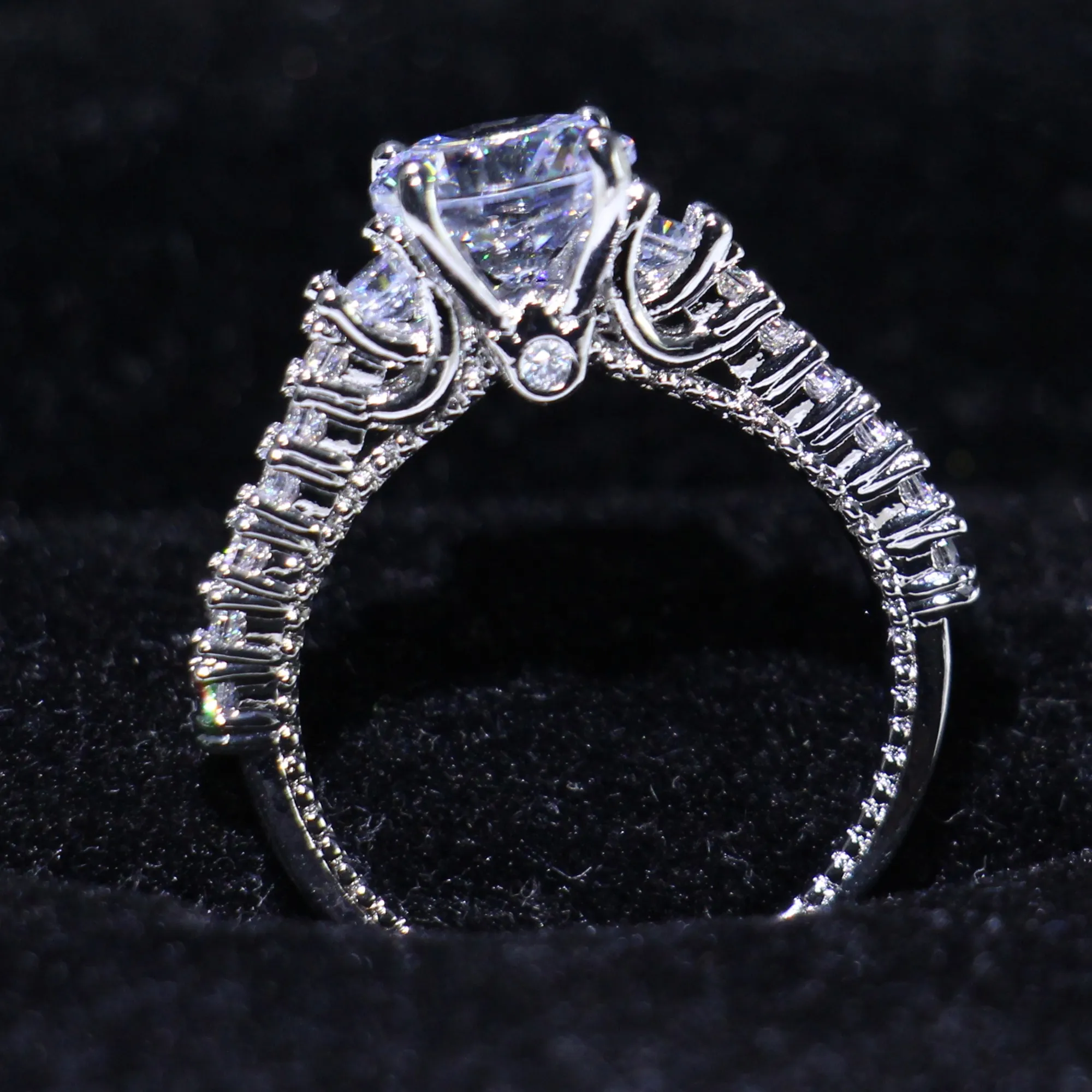 Gros professionnel Vintage bijoux de mode 925 Steling argent trois pierre blanc clair topaze CZ diamant promesse bague femmes anneaux de mariage