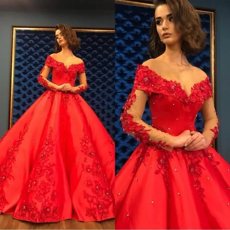 New Luxury Red Quinceanera Dresses Ball Gown Off Shoulder Lace 3D Applique Beads Long Sleeves Satin Sweet 16 Floor Length Pageant Prom Gowns