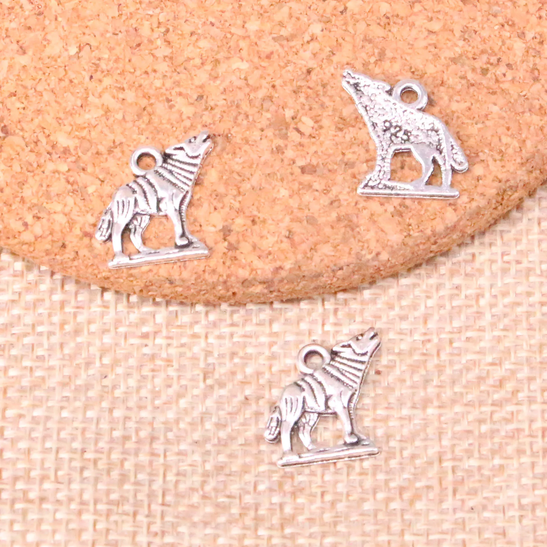 167PCS Charms Howling Wolf 15 * 15mm Antik Making Pendant Fit, Vintage Tibetansk Silver, DIY Handgjorda Smycken