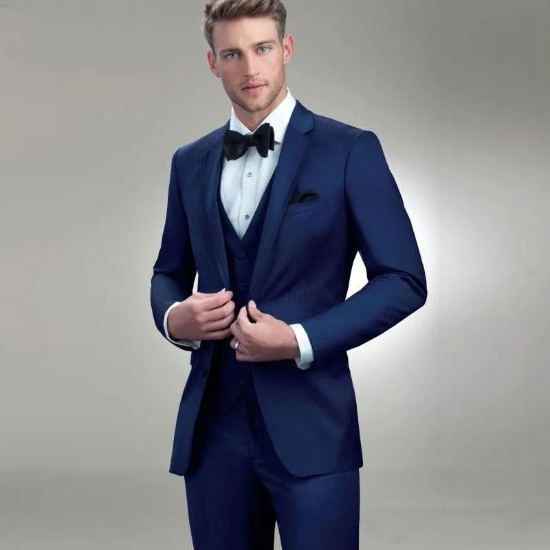 Дизайнерские мужские костюмы Royal Blue Groomsmen Свадебный смокинги Зубчатый отворот Groom костюма выполненные на заказ Формальные Пиджаки куртка штаны Жилет