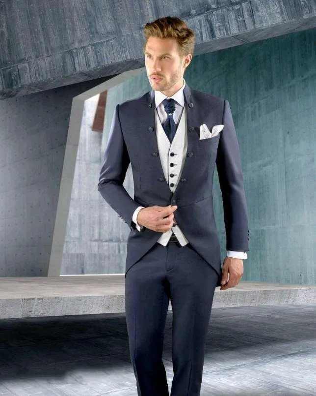 Тонкий Подходит Dark Navy Groom Tuxedos Человек Работа Blazer Деловой костюм Пальто Жилет Брюки наборы (куртка + брюки + жилет + Tie) K75