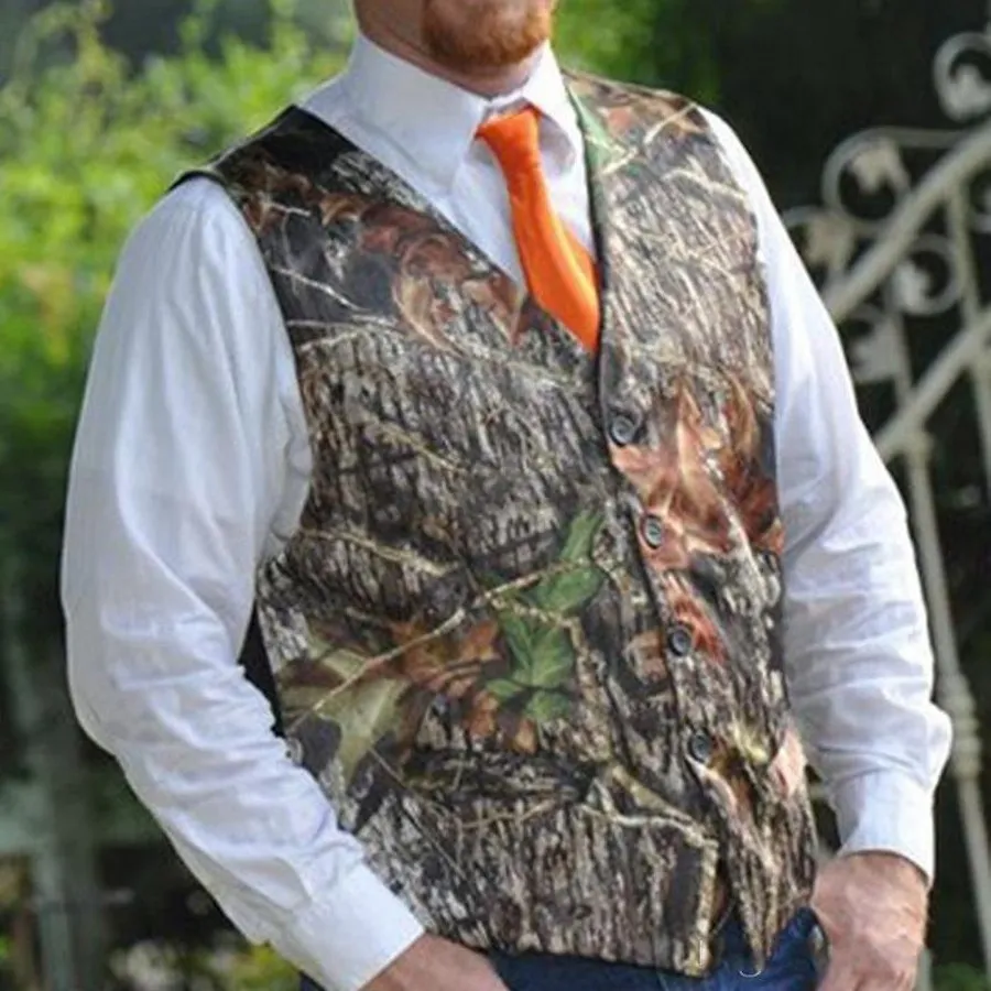 2023 Nya Camo Groom västar Country Farm Groomsmen Vest Slim Fit Mens Suit Vest Prom Wedding Waistcoat klädsel Hunter Vest Bow Real310C