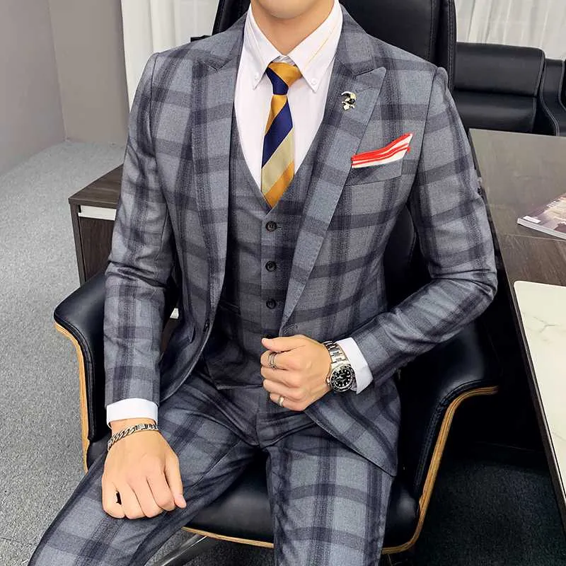 Vestito uomo hotsell giovanile