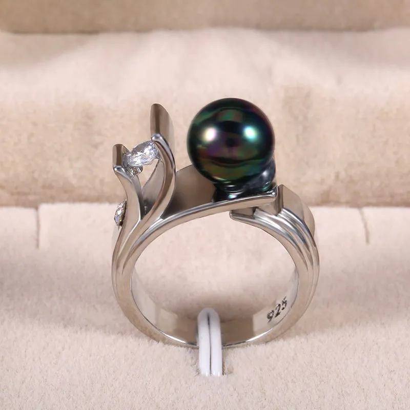 Anello elegante di vendita calda con pietre laterali Design creativo Anelli in argento con diamanti incisi 925 Gioielli da donna per anniversario di matrimonio