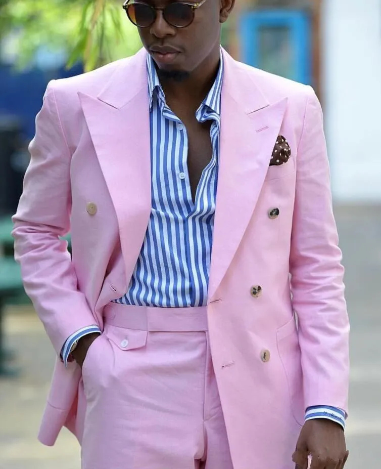 Roze Bruidegom Tuxedos Double-Breasted Mannen Bruiloft Tuxedos Peak Revers Jacket Blazer Mode Mannen Diner / Darty Suit (Jas + Broek + Tie) 1102