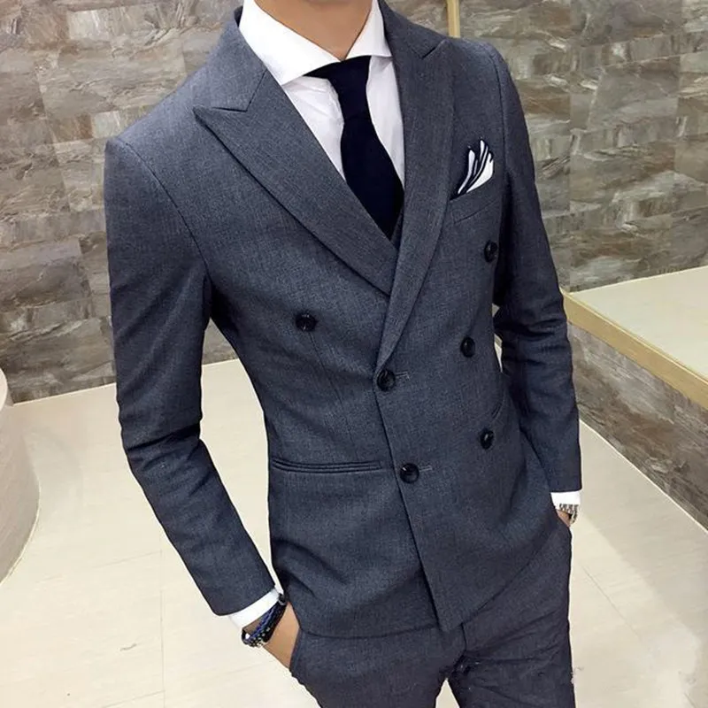 New Latest Design Double Breasted Gray Wedding Groom Tuxedos Peak Lapel Groomsmen Mens Dinner Blazer Suits (Jacket+Pants+Tie) 423