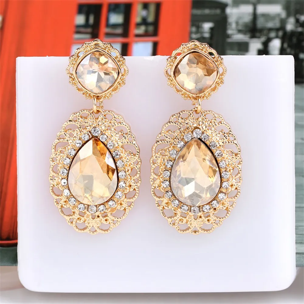 Fashion-crystal diamond earrings for women Luxurious alloy dangle chandelier ear jewelry six colors dark purple light coffee Peacock blue