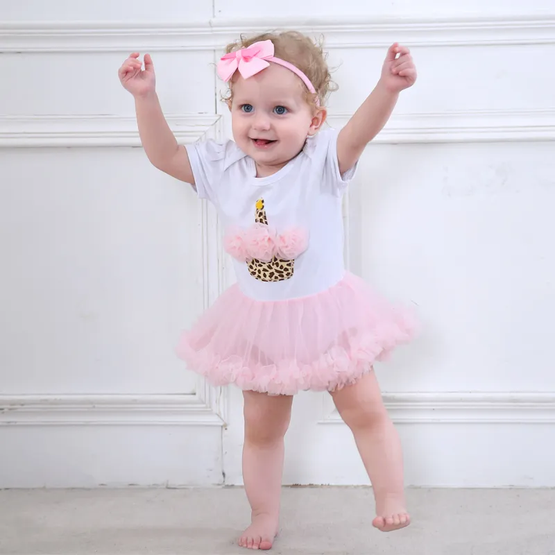 ファッションベビーガールズチュチュドレスセット2個のPCS幼児幼児レースボディスーツ洗礼の赤ちゃんフリルローマンセット