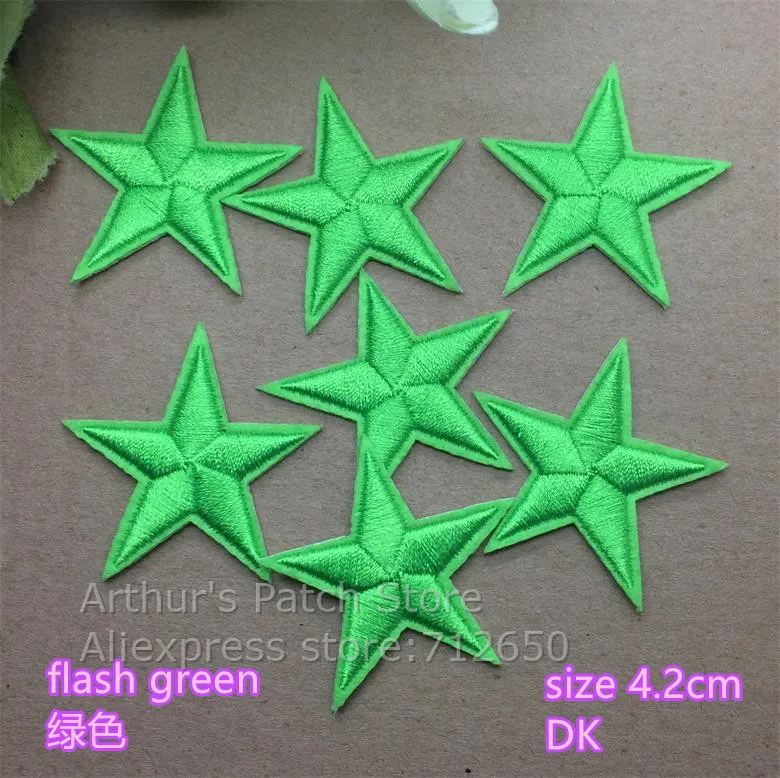 Nuovo arrivo 30 pezzi Flash stellina di colore verde Toppe ricamate in ferro su accessorio per ricamo applique con motivo cartoon