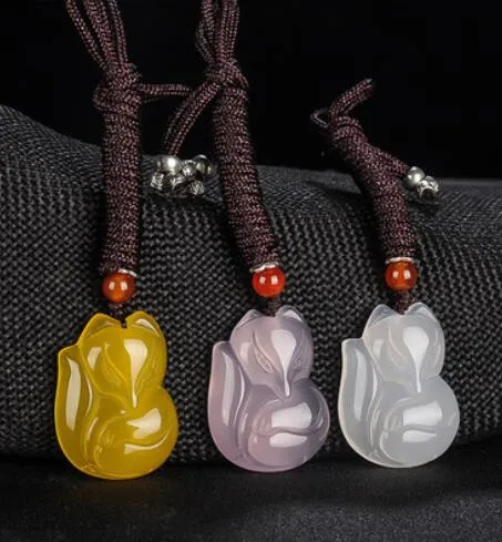 Natural ice species green chalcedony fox pendant pink yellow white red agate fox pendant crystal pendant jewelry