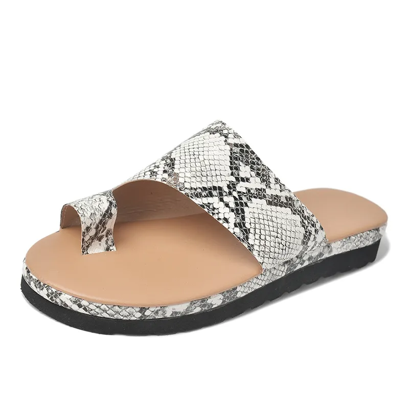 vrouwen luxe flip flops slipper designer sandaal zomer grote casual dia's schoenen dames mode platte slippers 35-43 no04