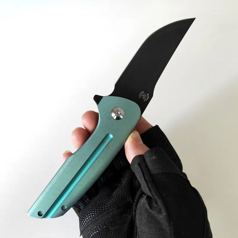 Begränsad anpassningsversion Barker Knives Hokkaido fällkniv Anodiserad TC4 Titanium Handtag Black M390 Blade Knives Outdoor Camping Tools Tactical EDC