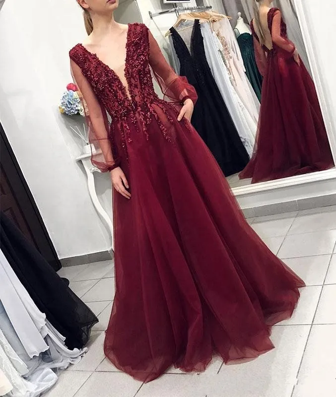 Burgund Nowy Sexy Suknie Wieczorowe Nosić Deep V Neck Długie Rękawy Koronkowe Aplikacje Kryształ Zroszony Illusion Tulle Formalna Party Dress Prom Suknie