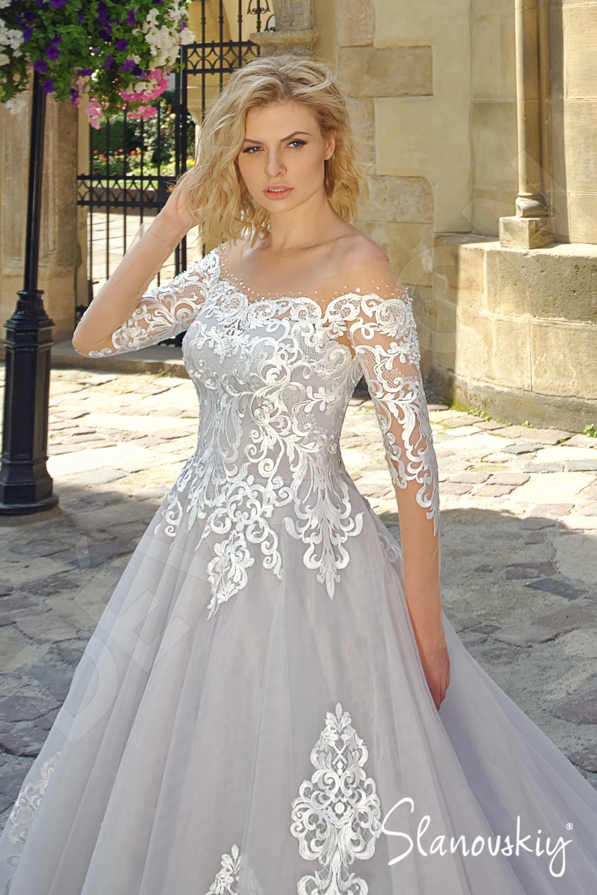 Ivory Silver Long Sleeve Wedding Dresses 2024 Custom Sheer Top Vintage Bridal Gowns