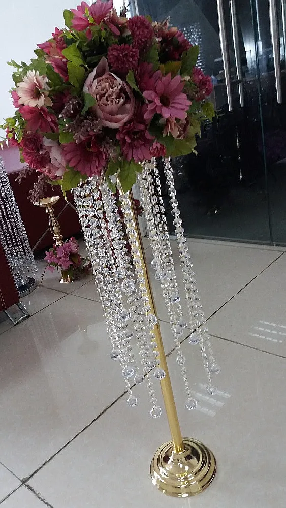 Nuevo estilo Ramas de flores artificiales para eventos de boda Arreglos de decoración Plantas artificiales Flores artificiales largas se encuentra best01043