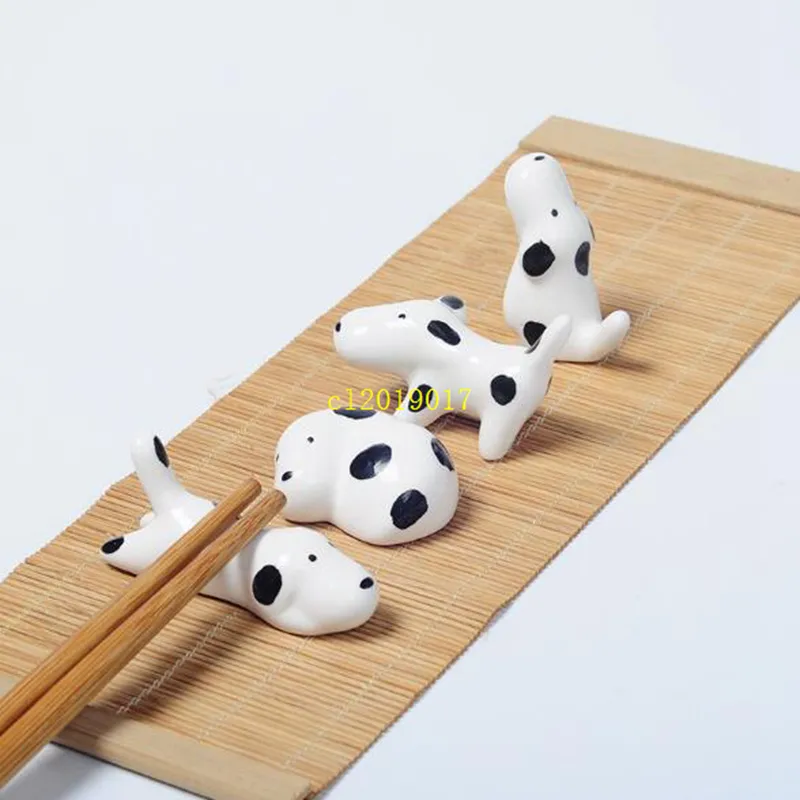 100st Lovely Dog Chopstick Holder Keramiska ätpinnar Rest Creative Household Poolware Stand 4 stilar Gratis frakt