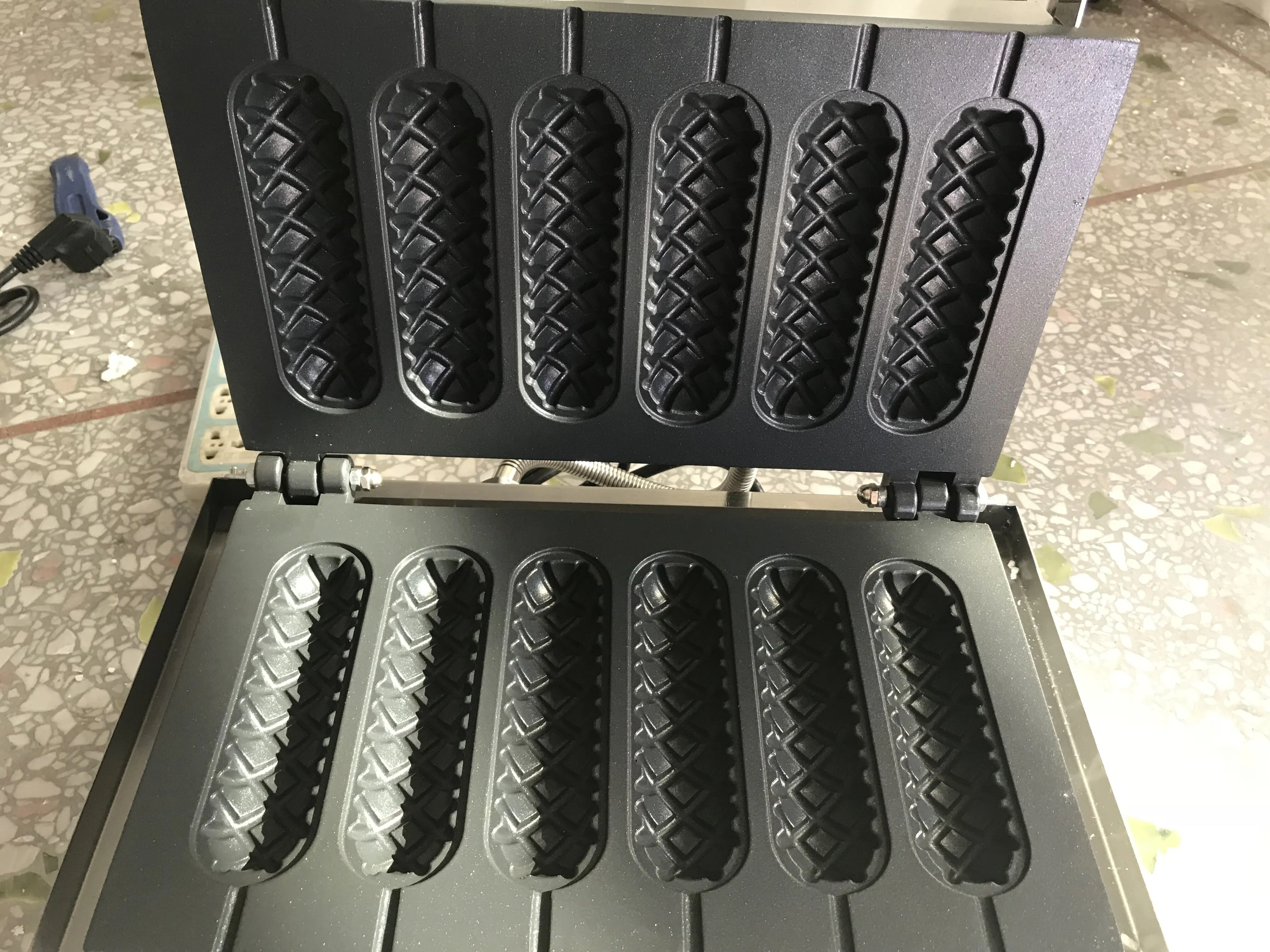 ワッフルメーカー ドーナツ 業務 用 機械 業務用 ドーナツ型ワッフル