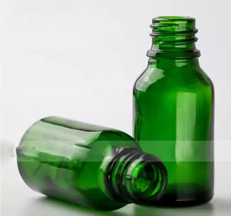 الزجاجات الزجاجية ذات الزجاج الأخضر الزجاجي الخضراء 15 مل زجاجة زيت أساسية زجاجية فارغة 15 مل مع غطاء مقاوم للطفل أو غطاء المسمار